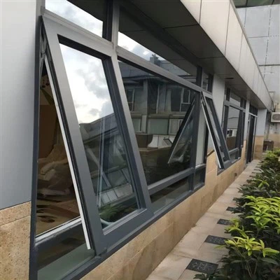 หน้าต่างบานกระทุ้งแขวนจากด้านล่าง