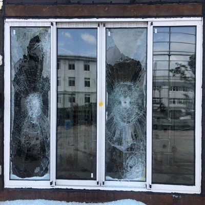 หน้าต่างกันน้ำท่วมป้องกันพายุเฮอริเคน